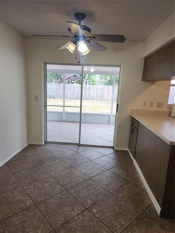 Building Photo - 3914 Gatewood Dr