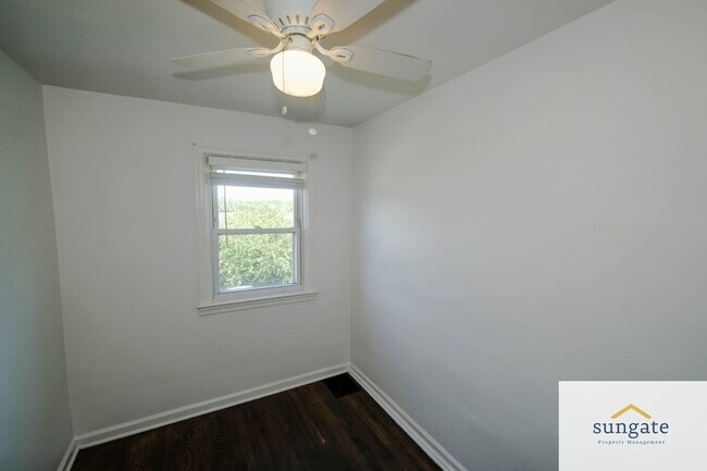 Building Photo - 217 W Edgevale Rd