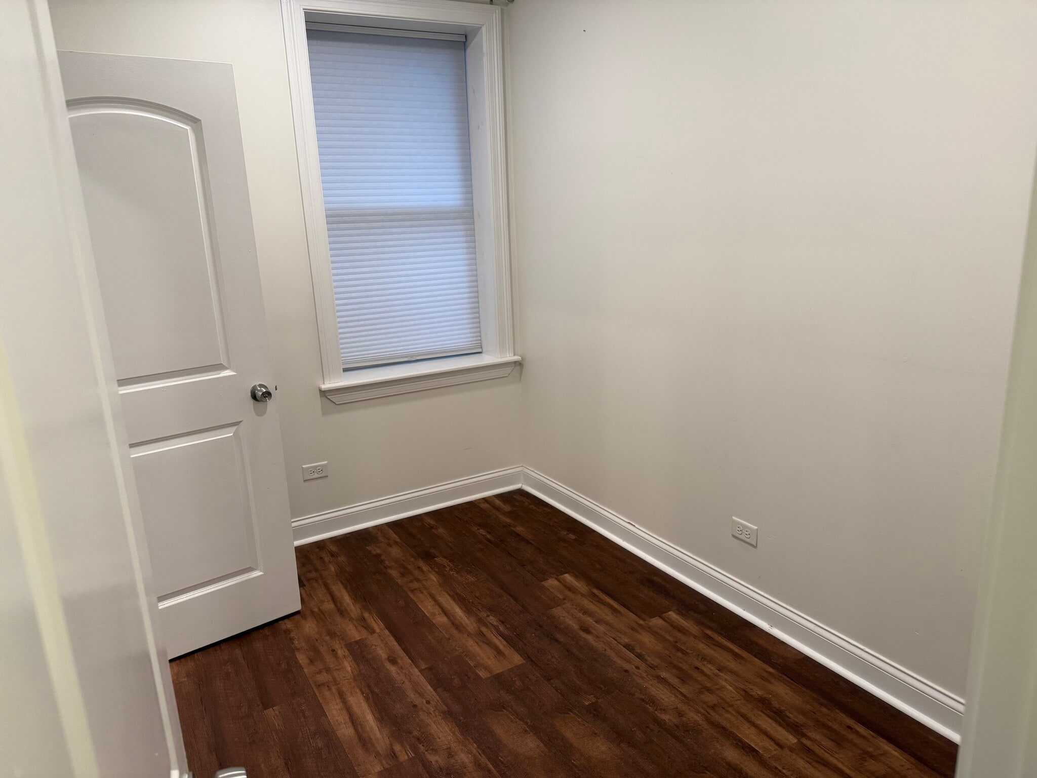 Building Photo - 2532 W Haddon Ave