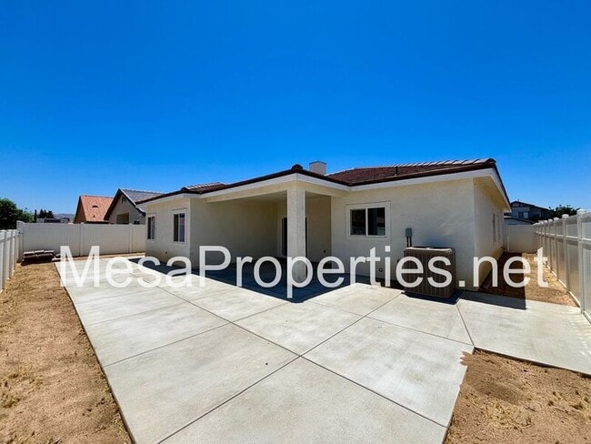 Building Photo - 13555 Sea Gull Dr