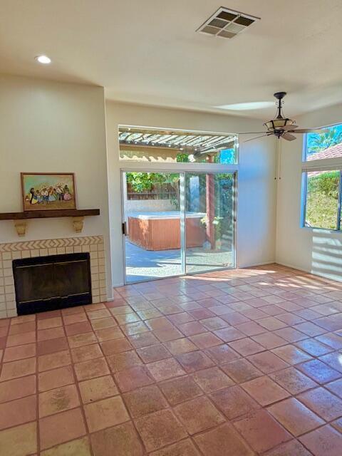 Building Photo - 54035 Avenida Martinez