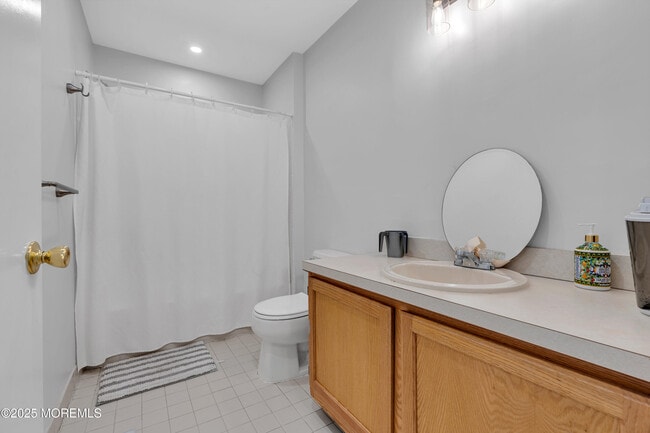 Building Photo - 210 Wingate Ct