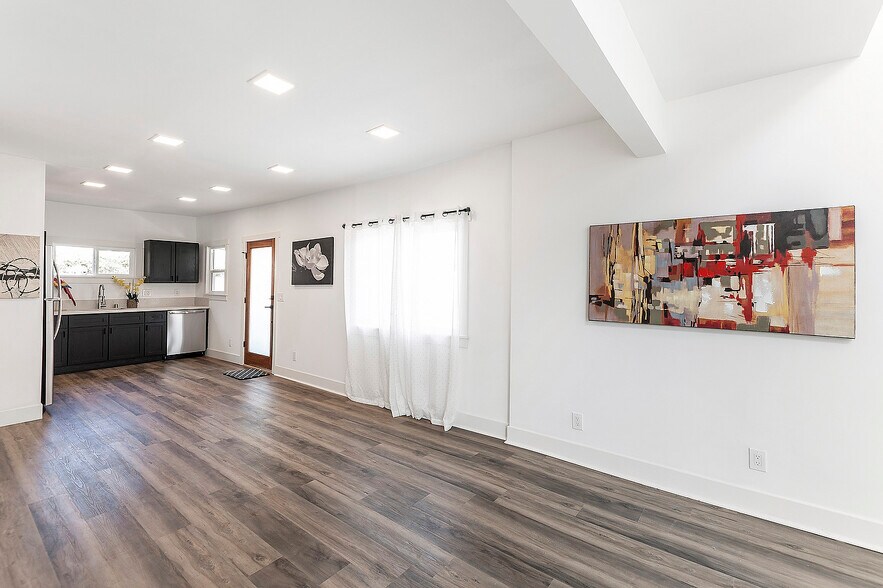 Building Photo - 2522 Gleason Ave