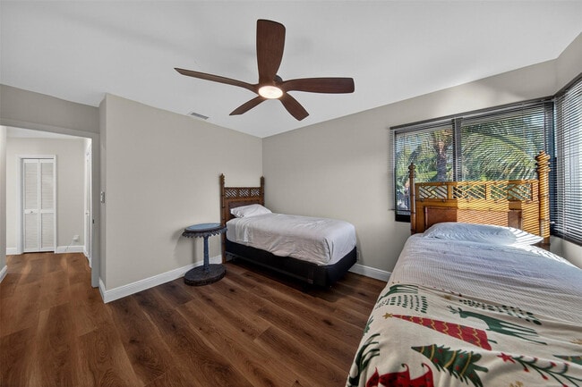 Building Photo - 1505 SE 11th St