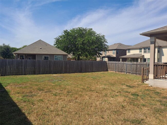 Building Photo - 670 Landon Samuel Lp