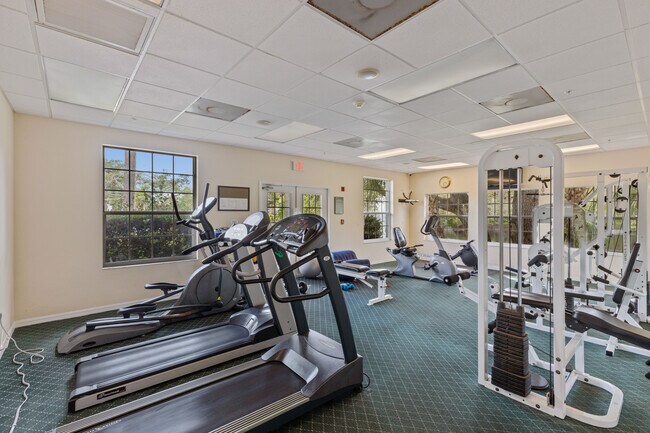 Building Photo - 4240 Central Sarasota Pky