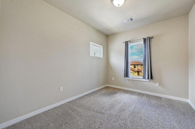 Building Photo - 3303 Elija St