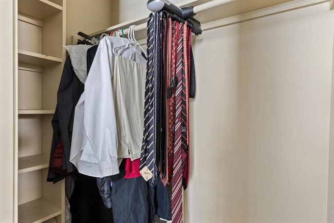 Building Photo - 2606 Wilson St