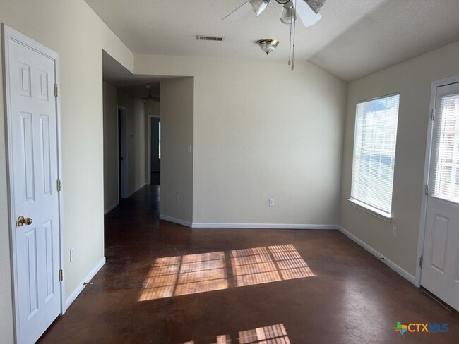 Building Photo - 3101 Yaupon Rd