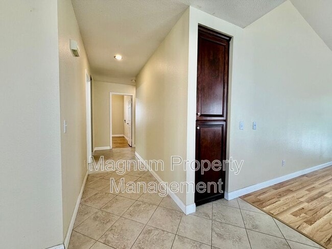 Building Photo - 25100 Calle Viejo