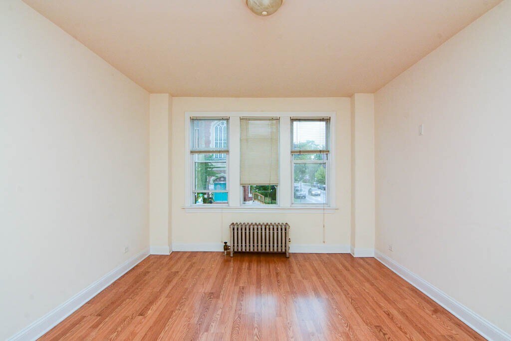 Building Photo - 2600 N Kimball Ave