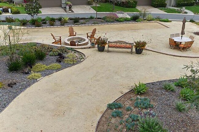 Building Photo - 6667 La Jolla Scenic S Dr