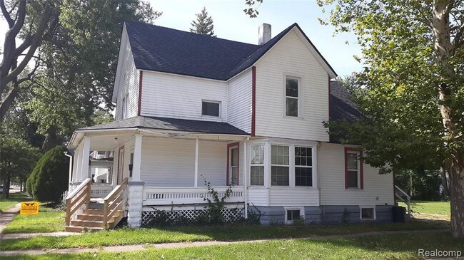 Building Photo - 927 Willow St