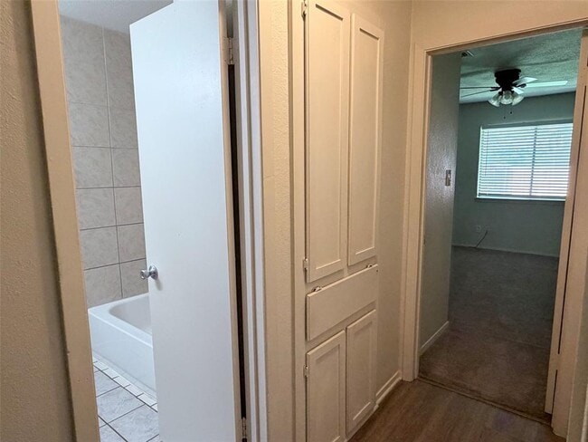 Building Photo - 410 Linden St