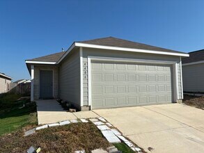 Building Photo - Charming 3-Bedroom Home in San Antonio – P...