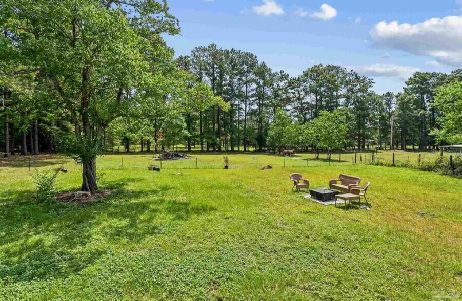 Building Photo - 5094 Red Barn Rd