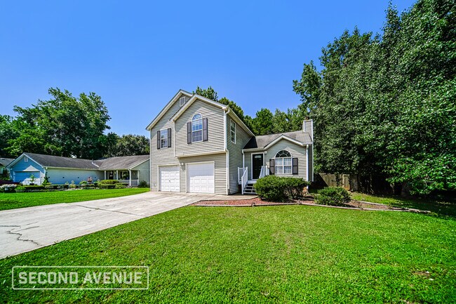 Building Photo - 320 Brookside Dr