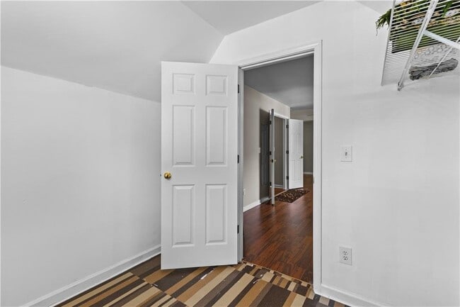 Building Photo - 2238 Roseberry Ln