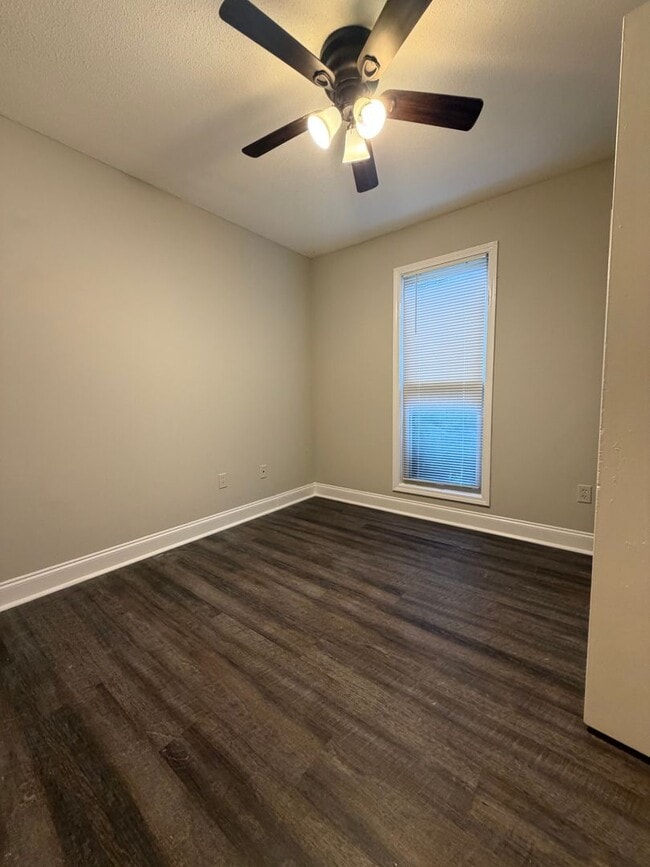 Building Photo - 62 Honey Bear Cove