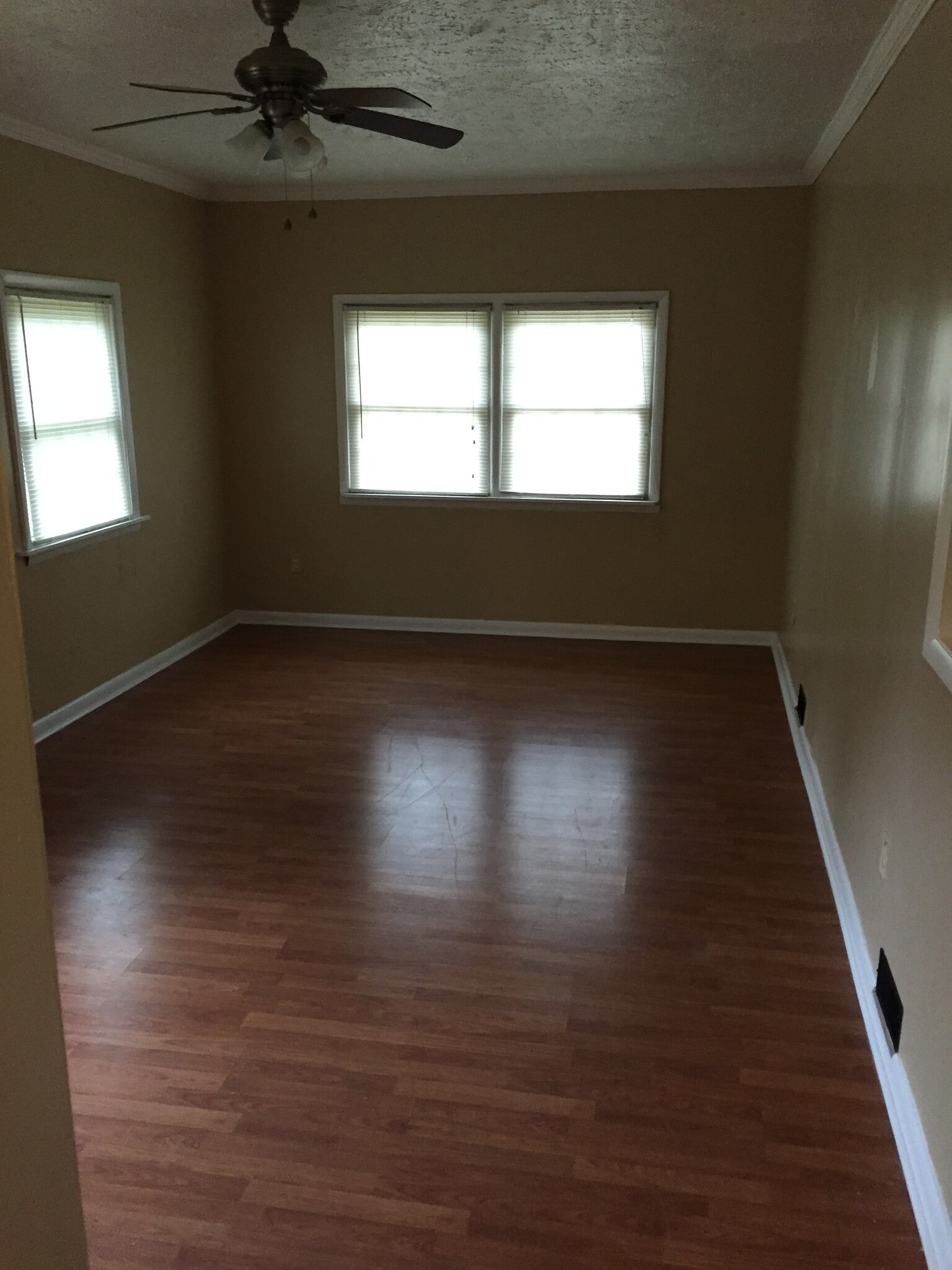 Building Photo - 1722 Shiloh Dr