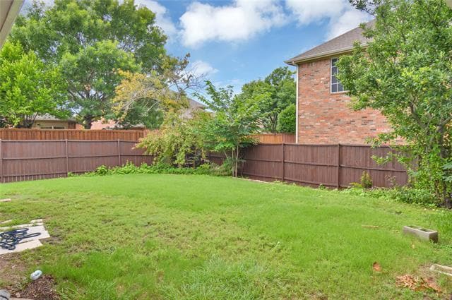 Building Photo - 2704 Oakland Hills Dr