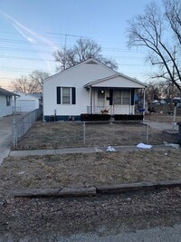 Building Photo - 630 N Stephens Ave