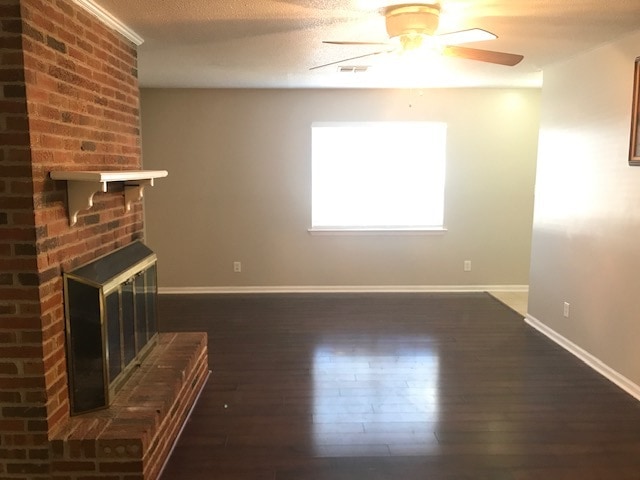 Building Photo - 752 Amity Ln