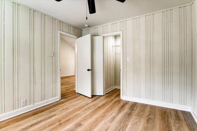 Building Photo - Welcome to this beautifully renovated condo located in the heart of McDonough, GA.