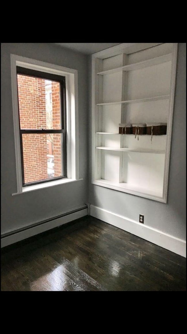 Primary Photo - 37 Garden St