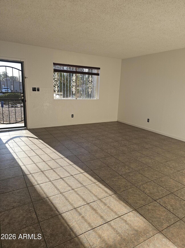 Building Photo - 4933 Marconi Dr