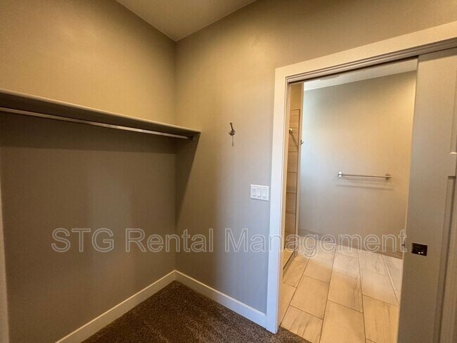 Building Photo - 1792 W 150 S