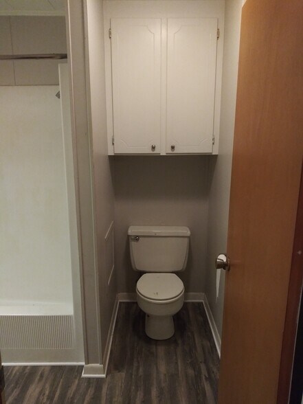 Building Photo - 509 Maxine Ave