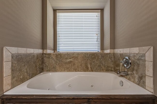 Building Photo - 11113 NW 8th St