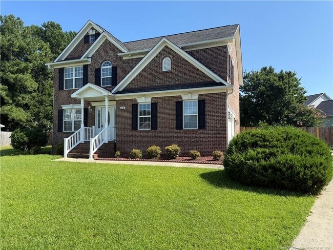 Primary Photo - 32 Carteret Ct