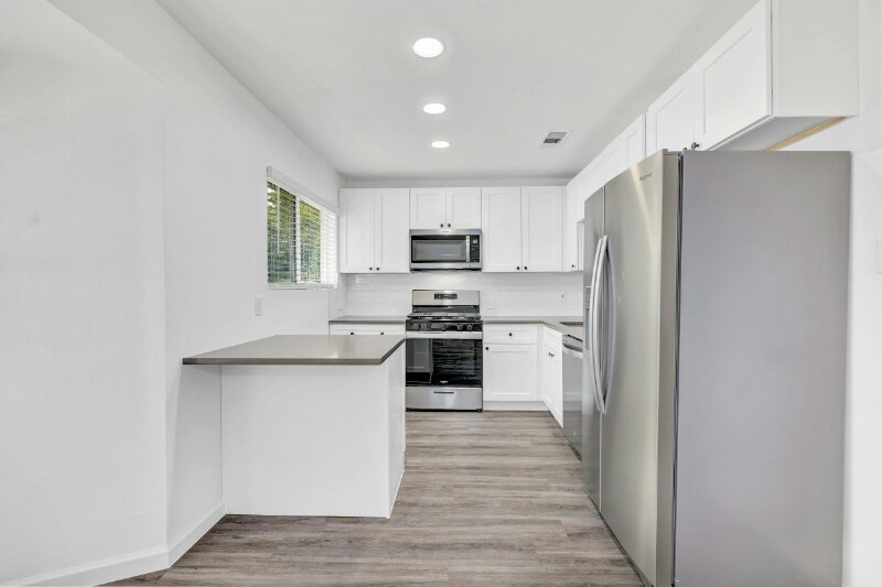 Building Photo - 6506 King George Dr