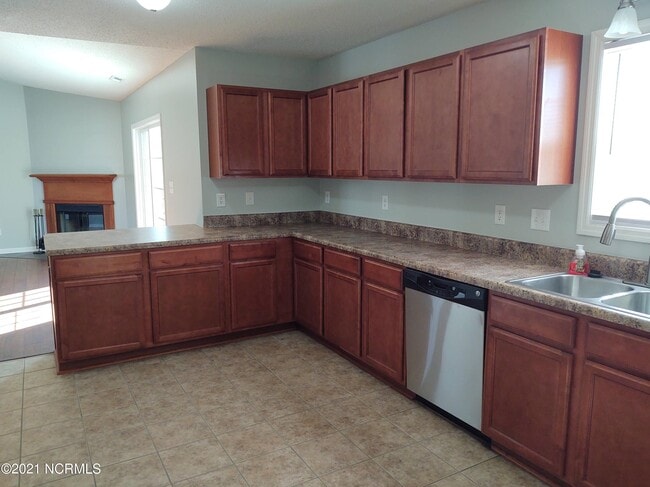 Building Photo - 200 Bobwhite Rd