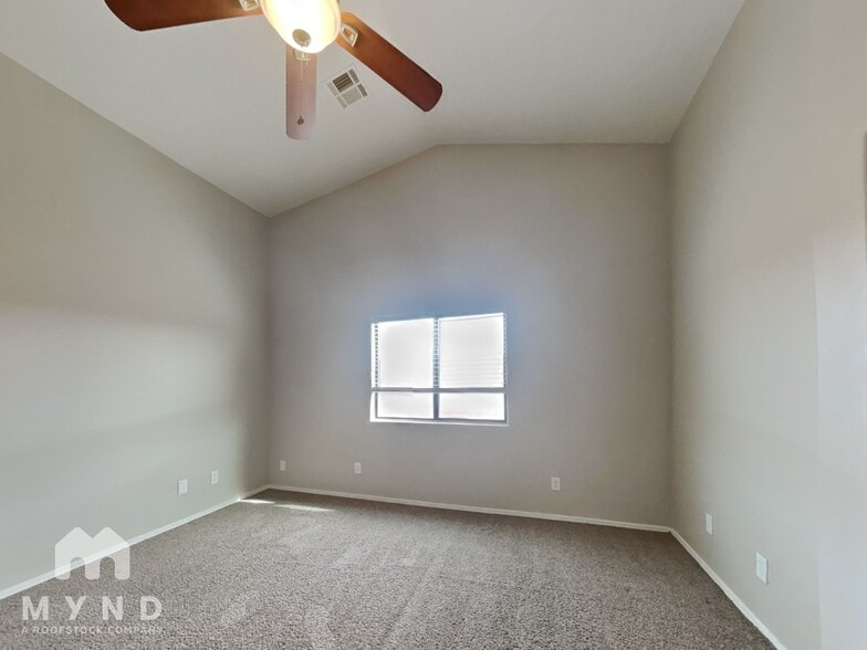 Building Photo - 6315 S 25th Dr