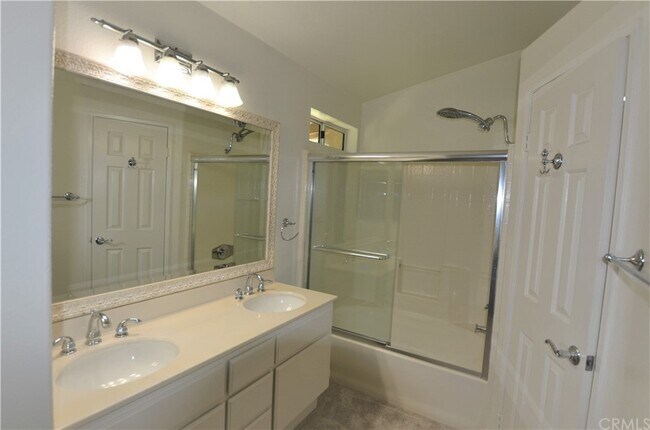Building Photo - 79 Waxwing Ln