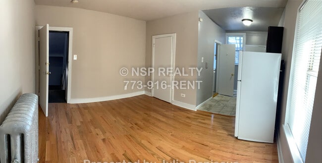 Building Photo - 5662 N Ridge Ave