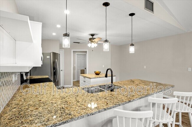 Building Photo - 8307 12th Ave Dr NW