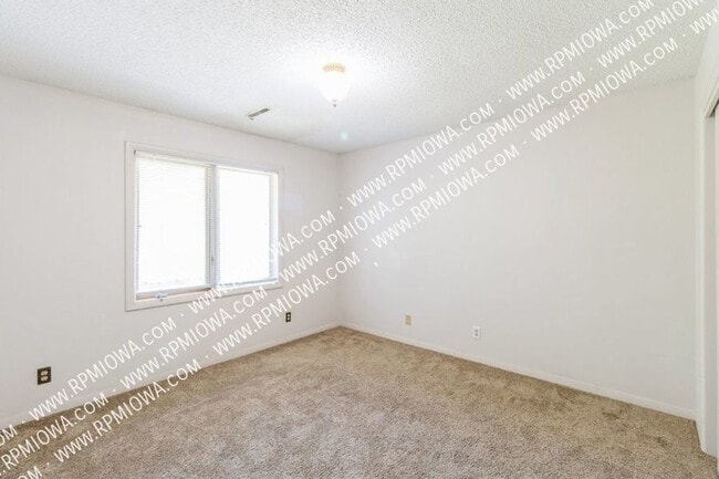 Building Photo - 1124 Johnson St