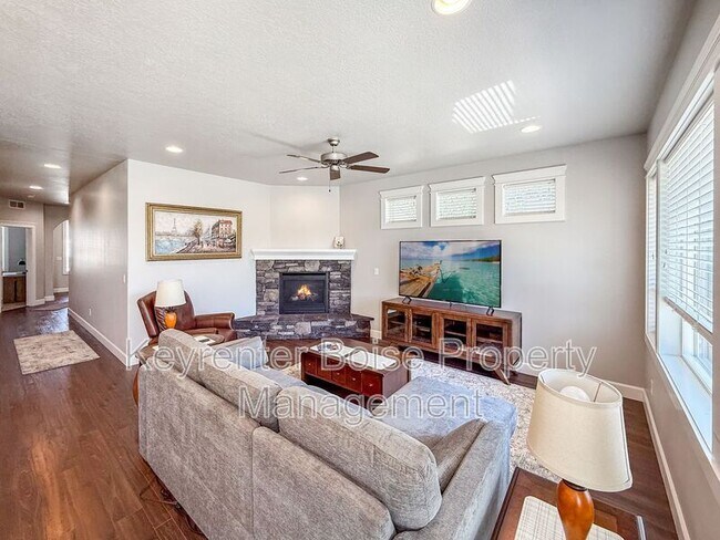 Building Photo - 9753 W Wildbranch Dr