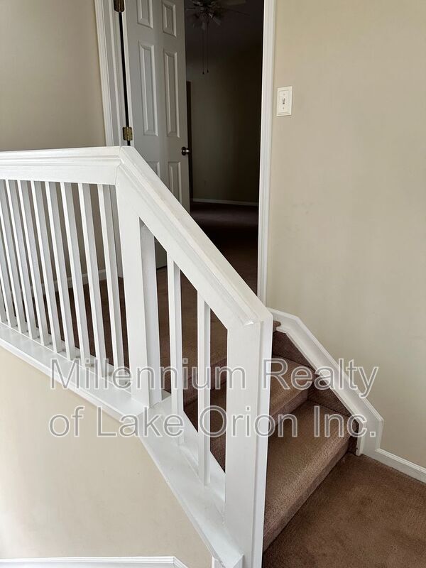 Building Photo - 3189 Silverbrook Dr