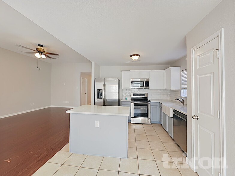 Building Photo - 257 Dodge City Trail