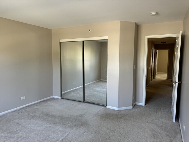Building Photo - 74 Tanglewood Dr