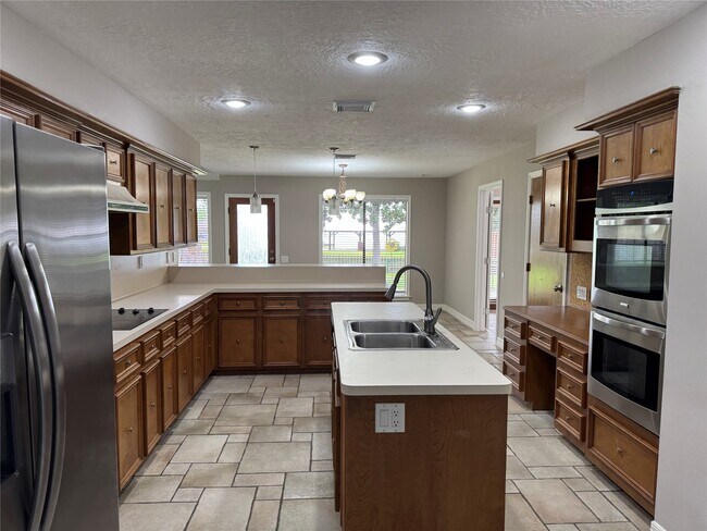 Building Photo - 3414 Wooddale Ln