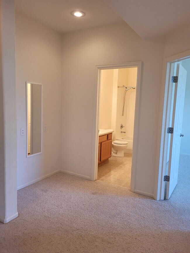 Building Photo - 2772 Thrush Grove