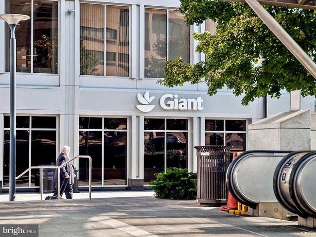 Building Photo - 4025 Connecticut Ave NW