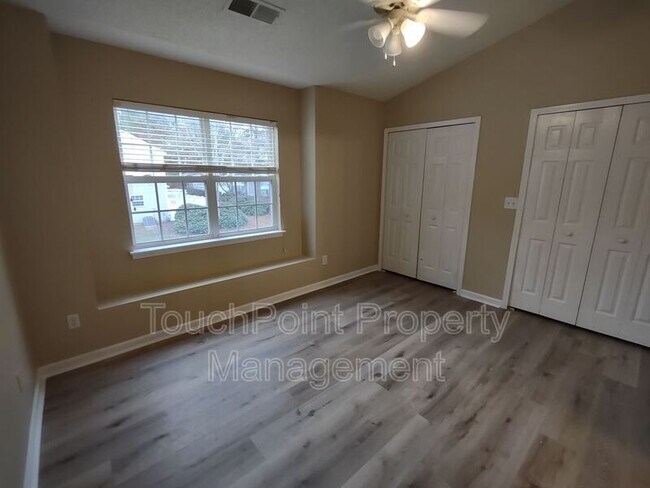 Building Photo - 10215 Reindeer Way Ln