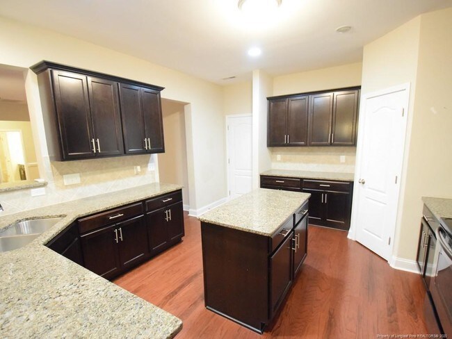 Building Photo - 929 Pecan Grove Loop